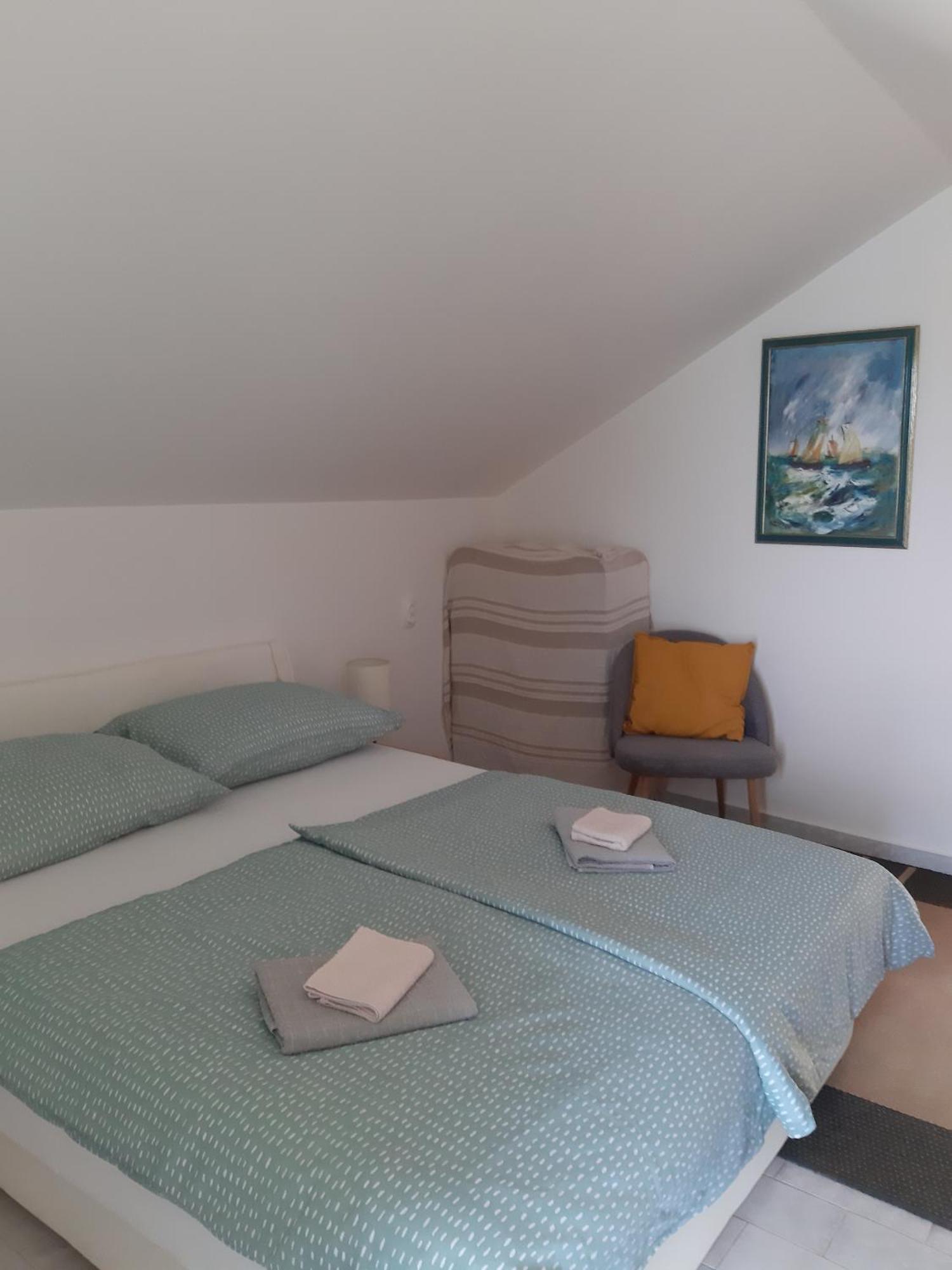 Apartments By The Sea Basina, Hvar - 542 Vrbanj Quarto foto